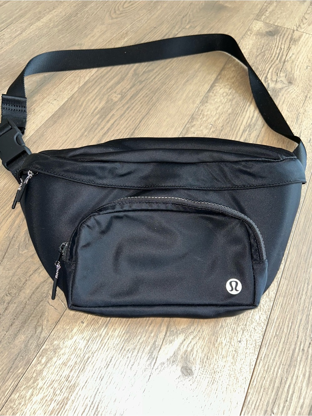 Lululemon Black Cross Body Bag with Front Pocket